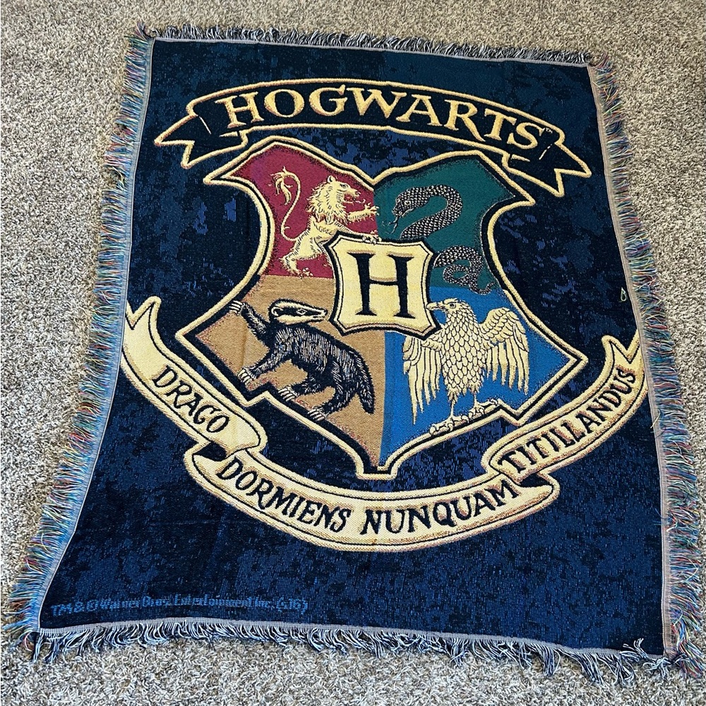 Harry Potter Hogwarts Crest Woven Tapestry Throw Blanket 48" x 60" Northwest Co.